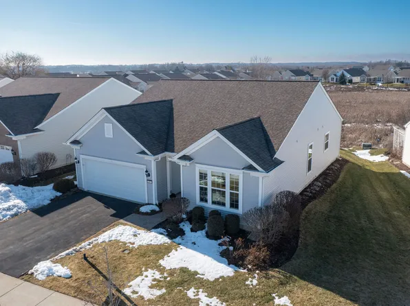 3093 Epstein Cir, Mundelein, IL 60060
