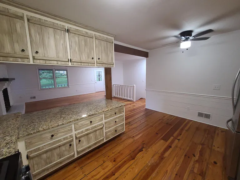 3928 Butterfield Dr NW — Photo 14