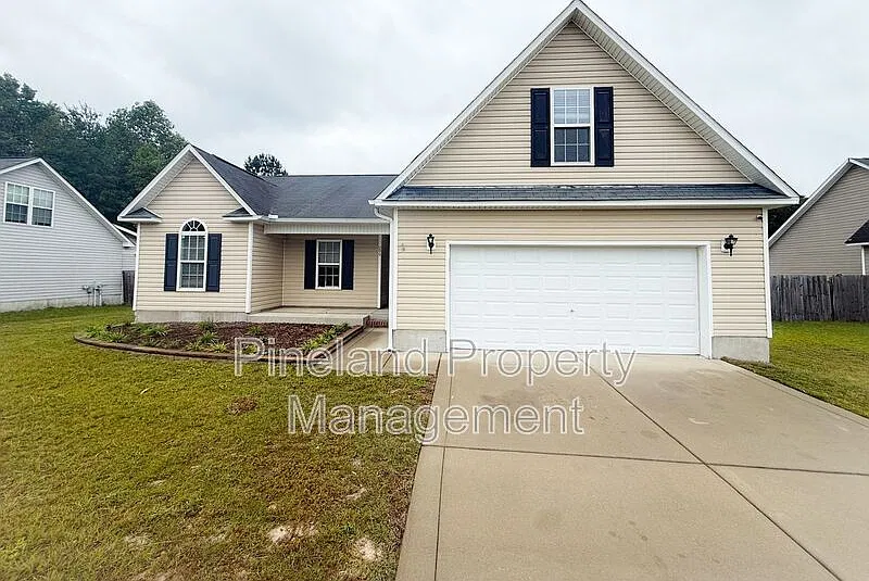 3 bed, 2.0 bath, 1679 sqft, $2,300 — Photo 1