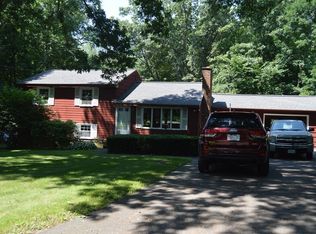 35 Walnut Dr, Fayville, MA 01745