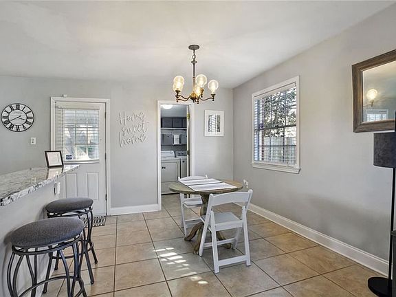 5th image of 1100 Mercury Ave