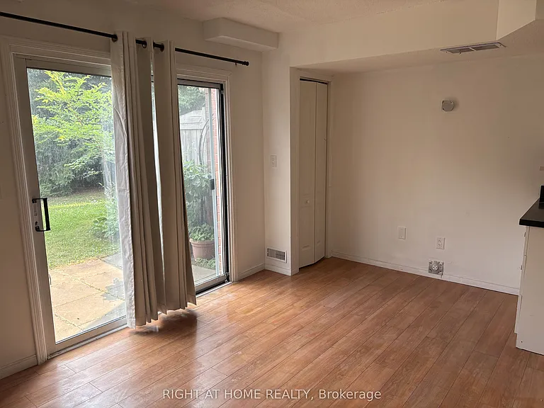 5030 Heatherleigh Ave #127 — Photo 14