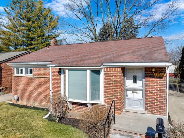 28128 Elmira St, Livonia, MI 48150
