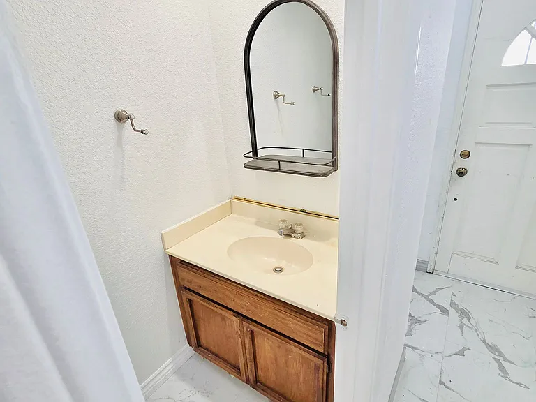 8701 Vista Del Oro Way — Photo 14