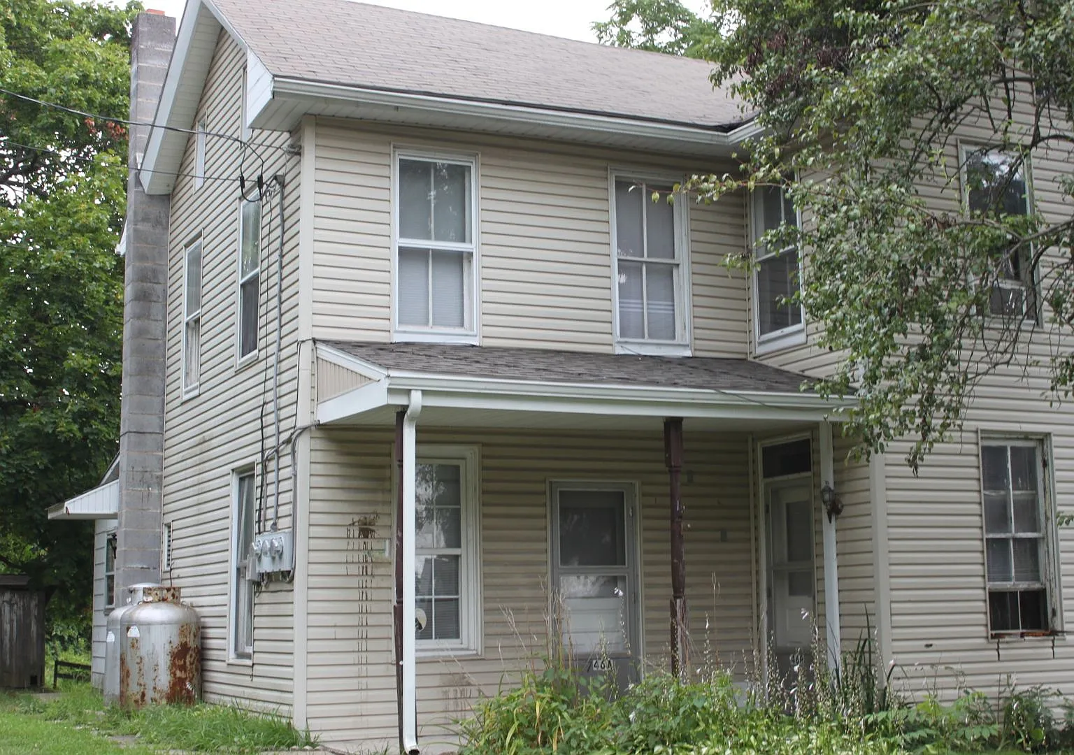 Semi Detached 2 Bedroom Home — Photo 1