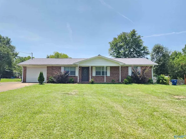 1104 Compton Ave, Albertville, AL 35950