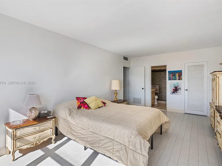 3111 N Ocean Dr #1110 — Photo 14