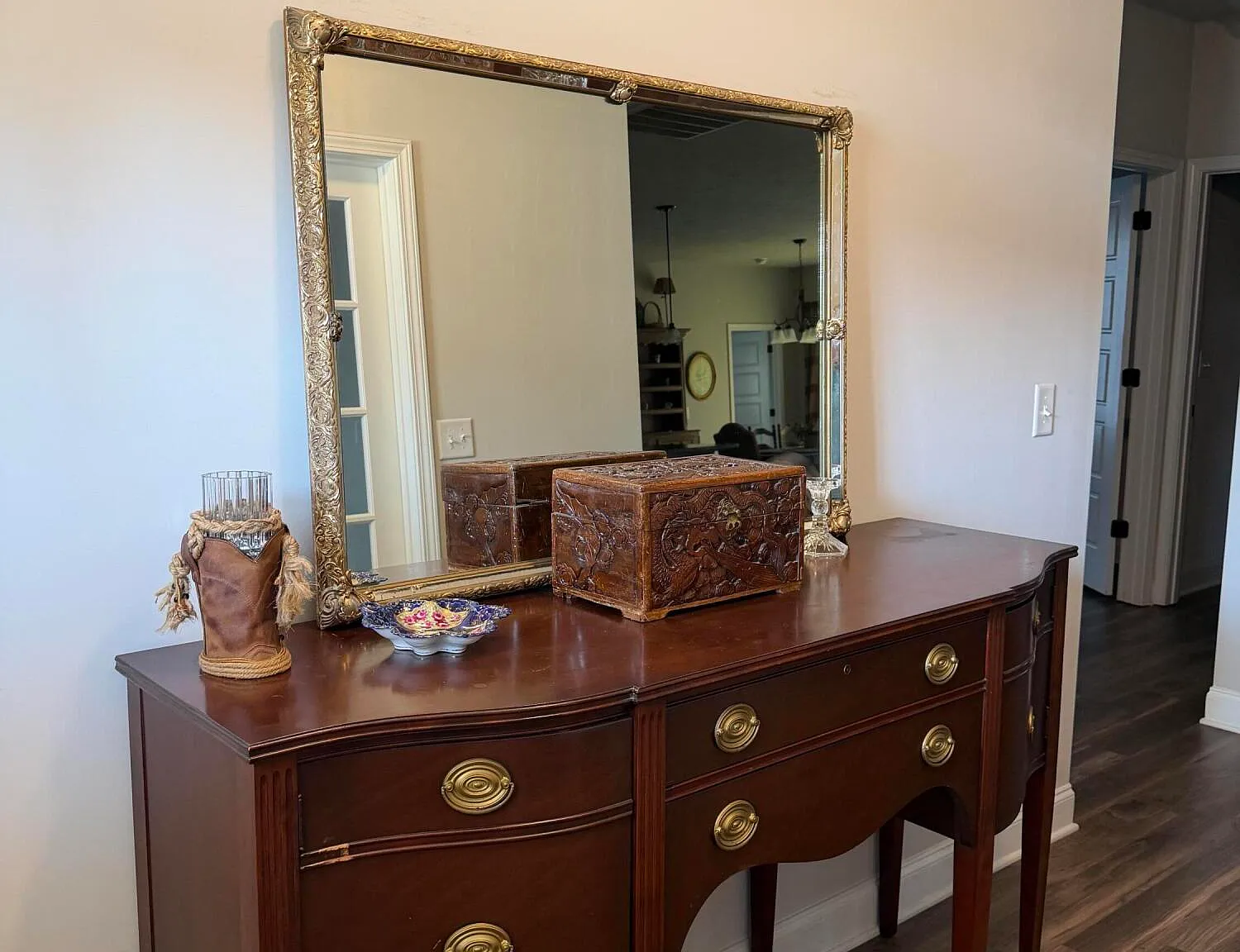 4 bed, 2.0 bath, 1961 sqft, $2,400 — Photo 3