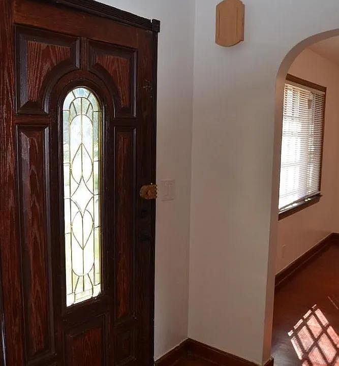1st image of 2715 Wood Gate Way