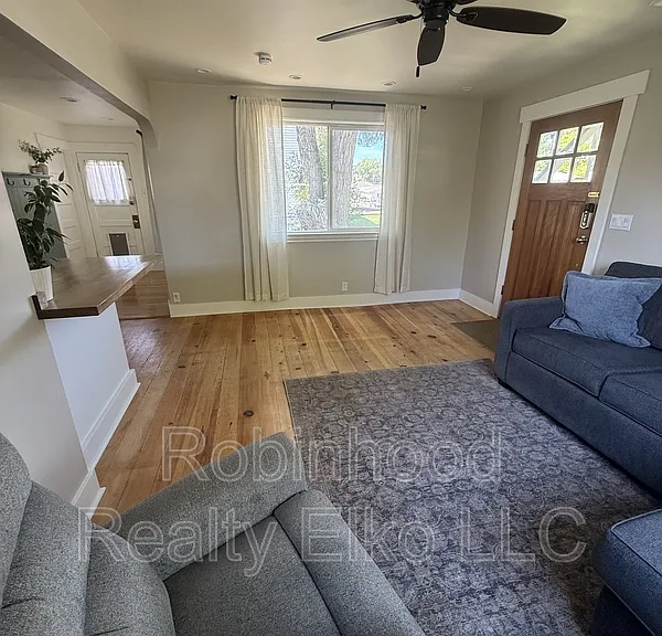 620 Maple St — Photo 3