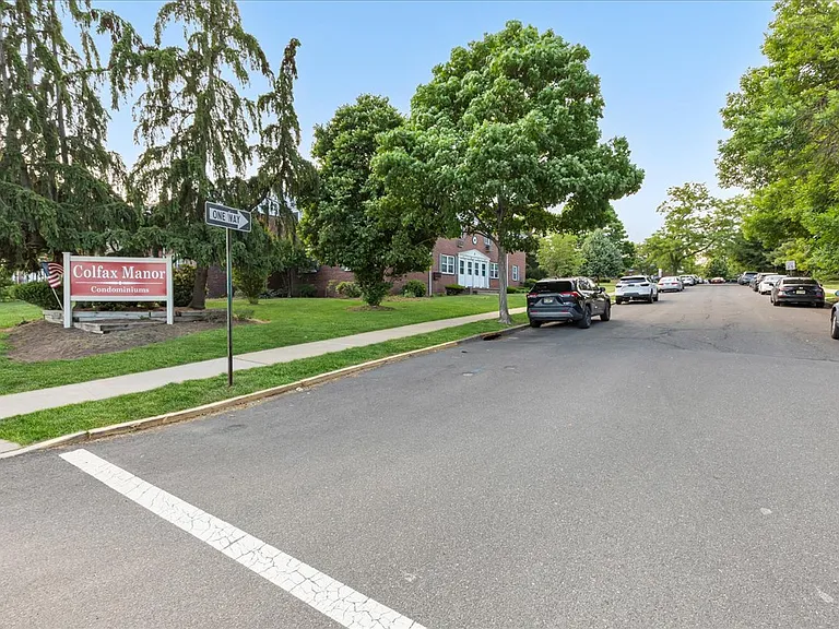 11B W Roselle Ave #11B — Photo 39