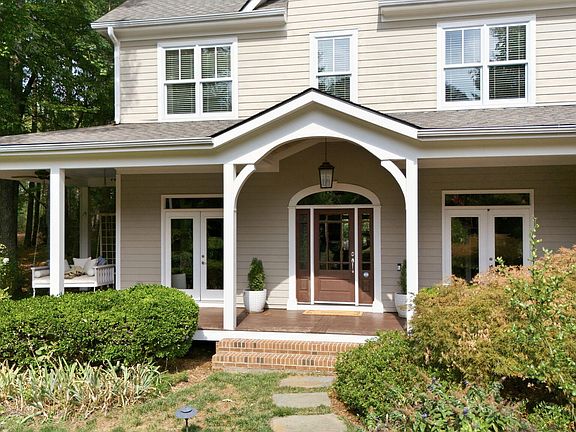 5th image of 1031 Pinehurst Dr