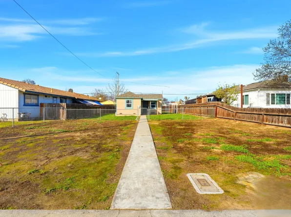 402 E Elm St, Hanford, CA 93230