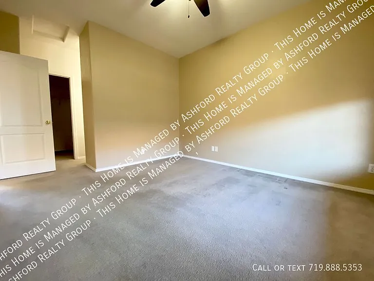 1450 Courtyard Hts — Photo 3
