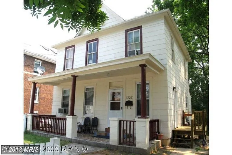 3723 35th St photo 1