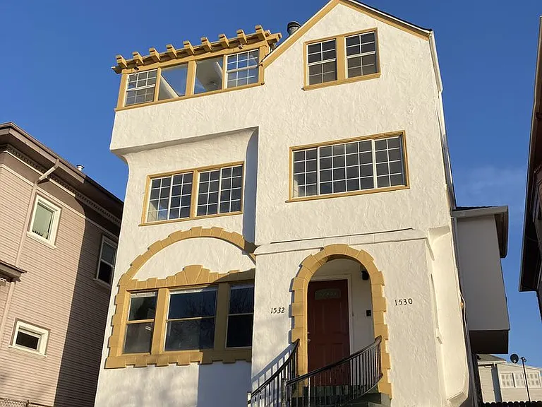 1530-1532 Filbert — Photo 8