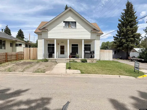 313 Agate St, Kemmerer, WY 83101