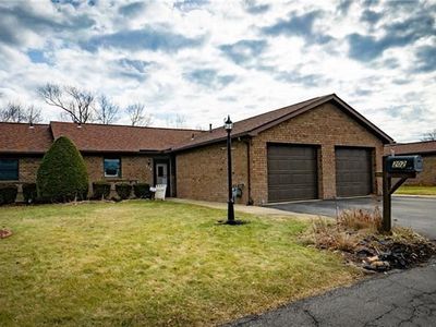 202 Sunrise Vlg, Butler, PA, 16001