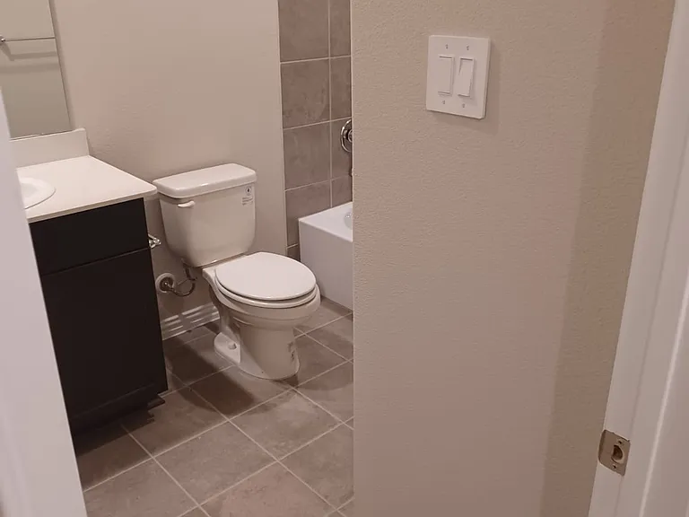 200 Goosewood Dr — Photo 6