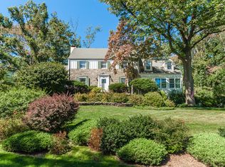 1 Fairfield Dr, Short Hills, NJ 07078