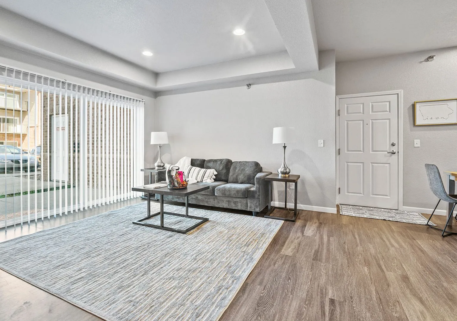 1123 Bluegrass Cir — Photo 4