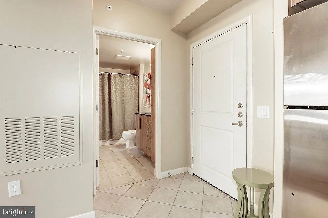 1 bed, 1.0 bath, 746 sqft, $2,900 — Photo 4