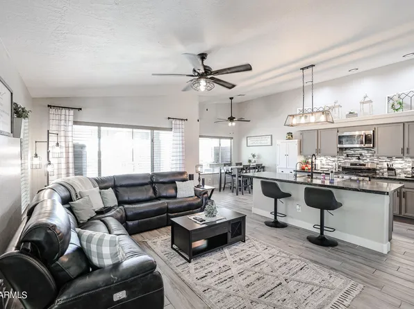 6633 W Via Del Sol Drive, Glendale, AZ 85310