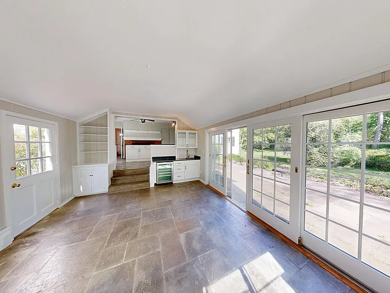 7309 River Rd — Photo 10