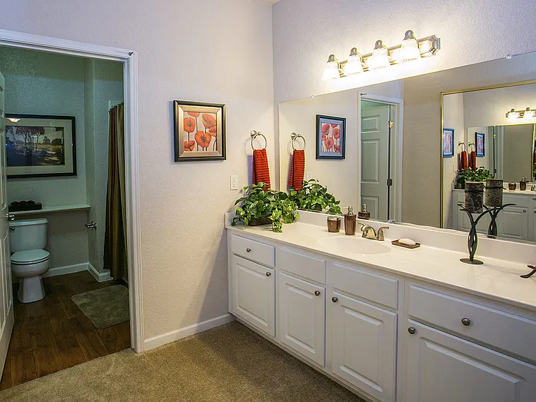 Full Bathrooms