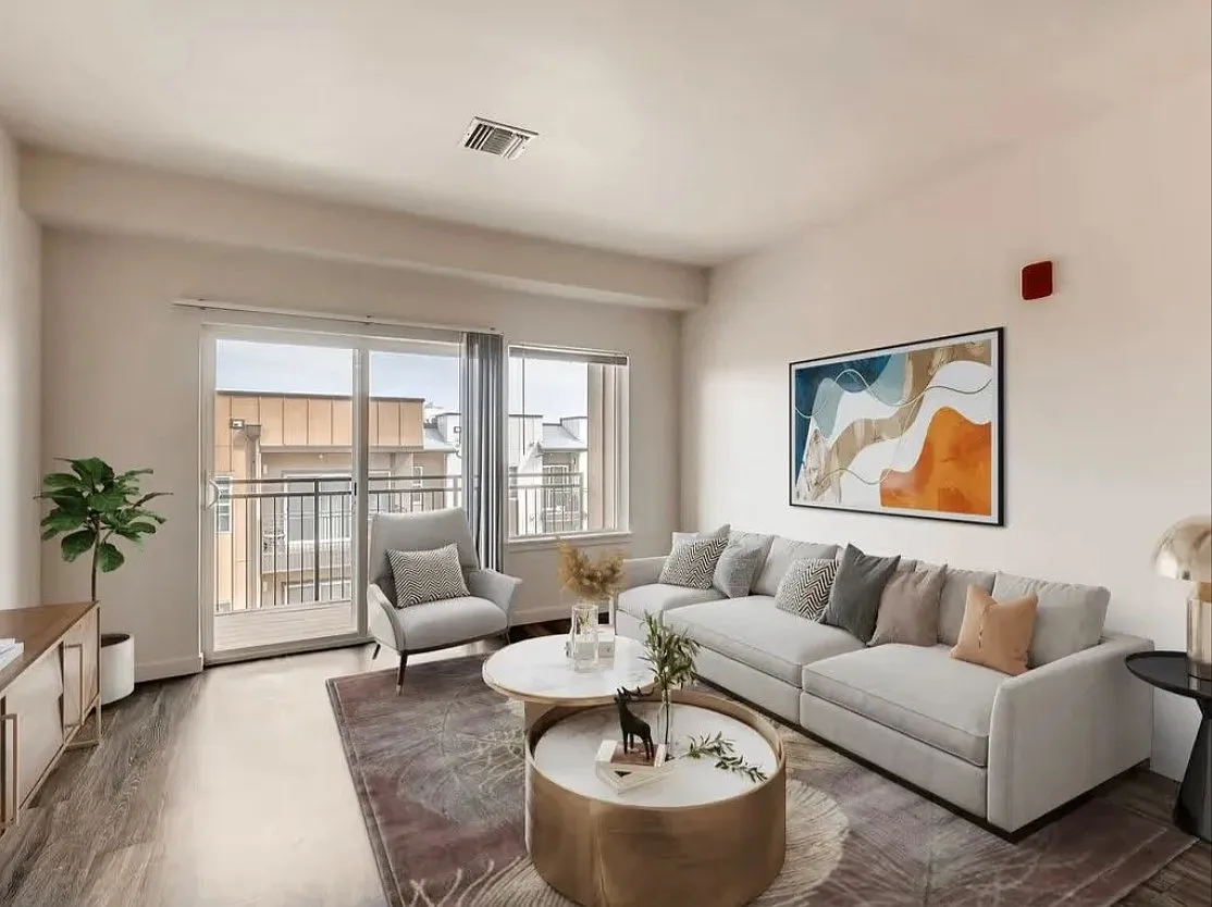 Del Corazon Apartments — Photo 1