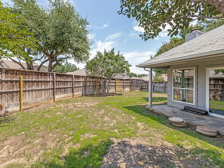 4111 Ocean Reef St — Photo 25