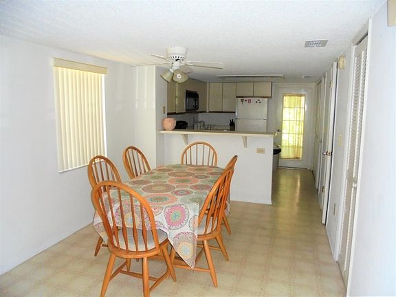 4th image of 3371 Fox Hunt Dr