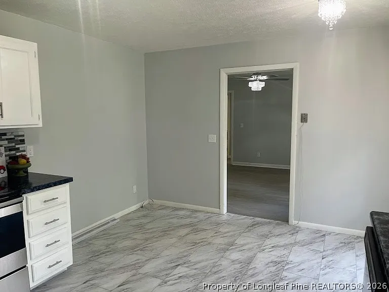 1366 Worstead Dr — Photo 10