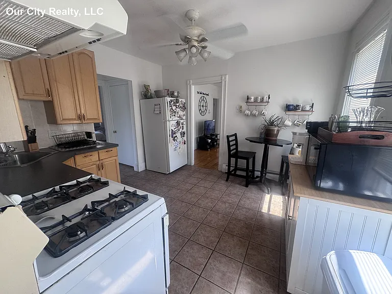 70 Holland St #3 — Photo 12