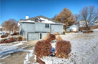 3rd image of 18816 E 32nd Terrace Ct S