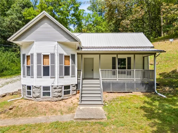 4527 Woodward Dr, Charleston, WV 25312