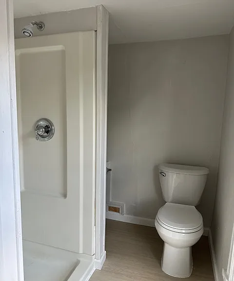 525 W Green St #4 — Photo 9