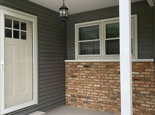 1205 W John St, Champaign, IL 61821