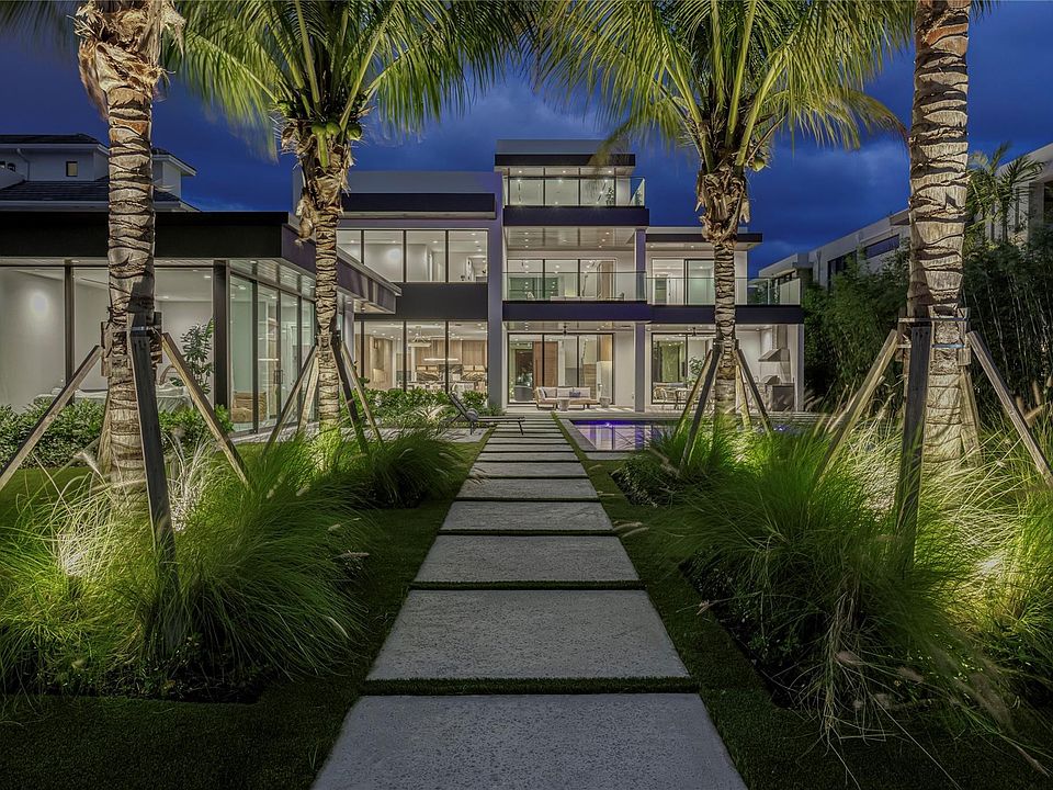 1st image of 119 N Gordon Road