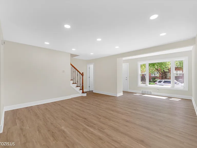 803 Brummel St — Photo 11