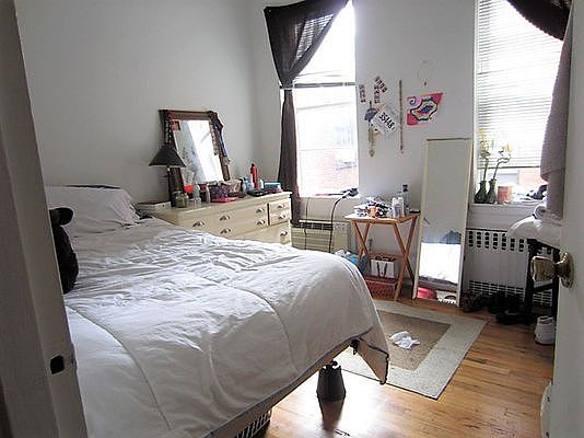 1st image of 206 E 17th St APT 4A