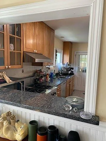 250 Riverside Ave — Photo 4