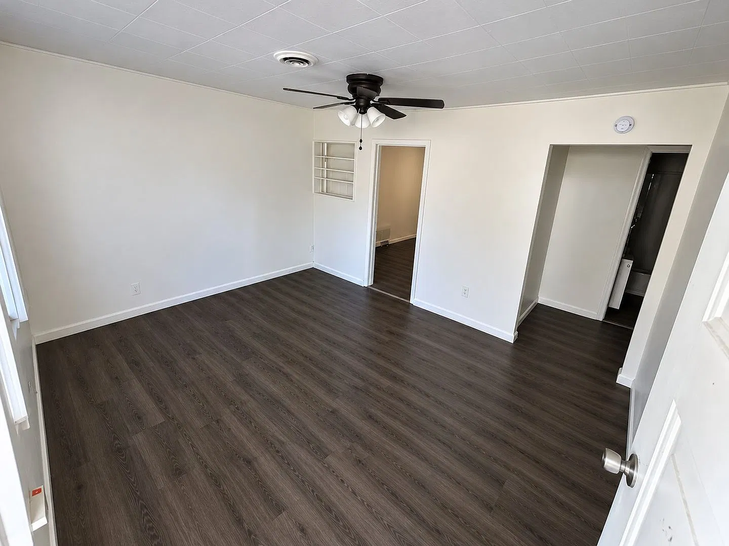 For Lease — Photo 2