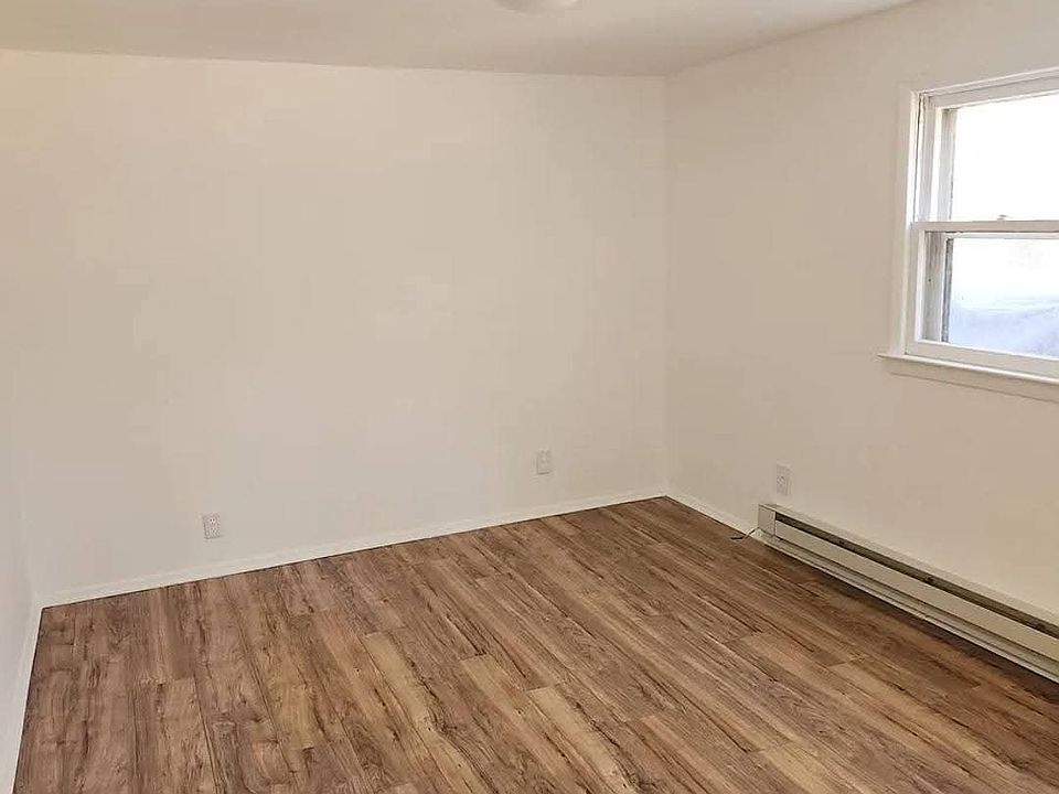 1st image of 121 Cozy Lake Rd #1