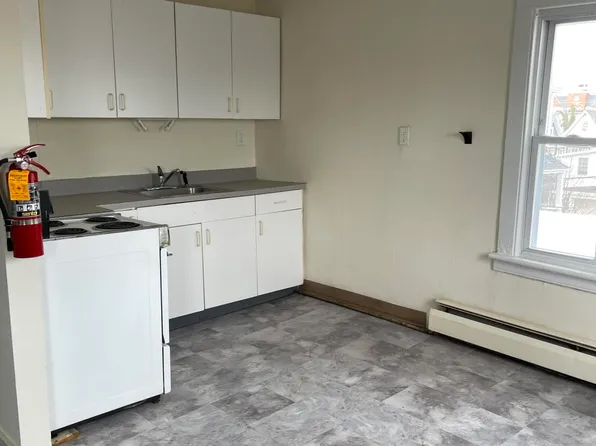 43 Webb Ave APT E, Ocean Grove, NJ 07756