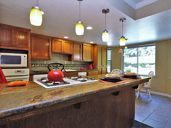5th image of 5019 Sunrise Hills Dr