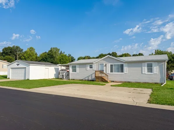 3308 Hillary Crk #156, Burton, MI 48519
