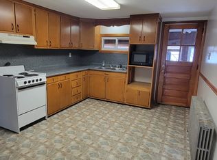 69 E Columbus Ave FLOOR 2, Pittston, PA 18640