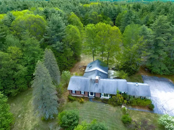 13 Federal Corner Road, Tuftonboro, NH 03816