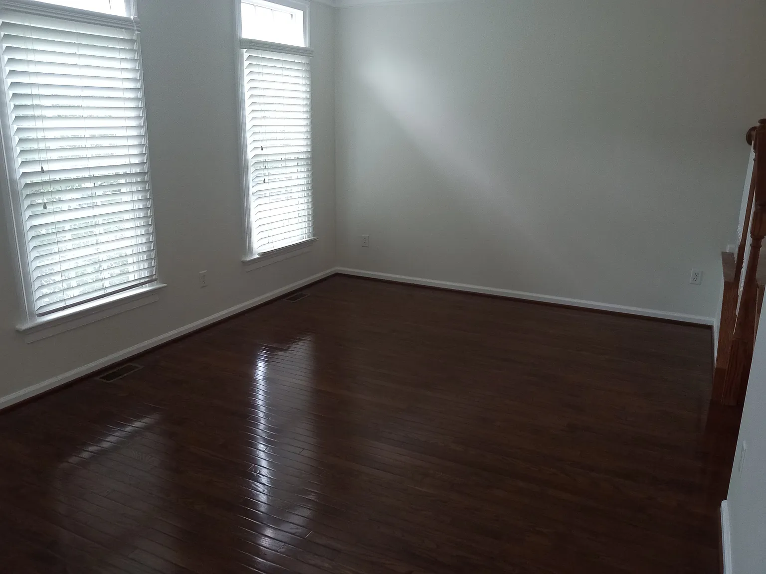 3 bed, 1950 sqft, $2,850 — Photo 4